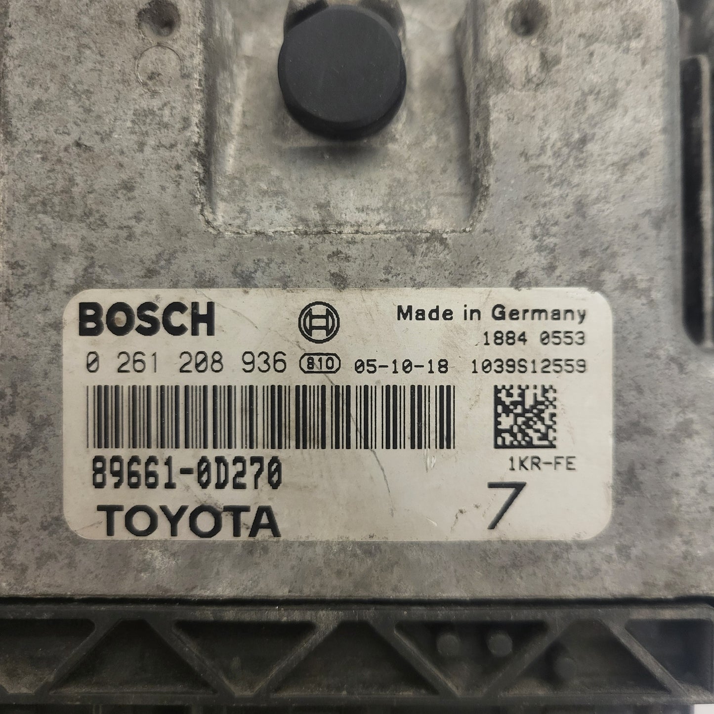 TOYOTA YARIS 1KR-FE ECU / 0261208936 / 89661-0D270 / BOSCH