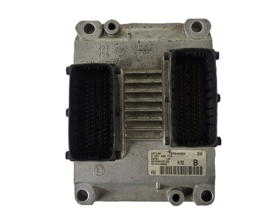 ALFA ROMEO 147 ECU / 0261206714 / 00735018130 / ME731 / ME731HA003 / BOSCH