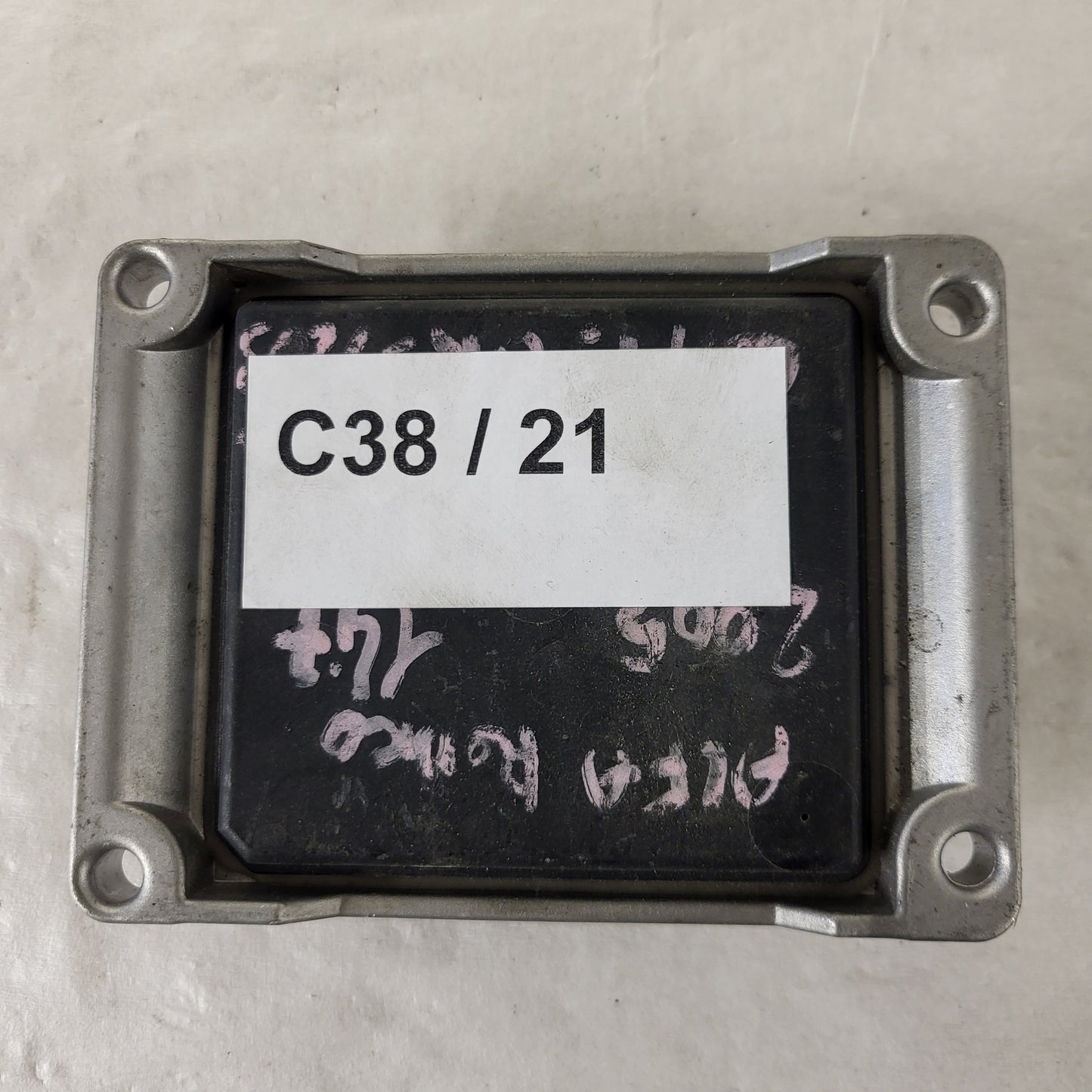 ALFA ROMEO 147 ECU / 0261206714 / 00735018130 / ME731 / ME731HA003 / BOSCH