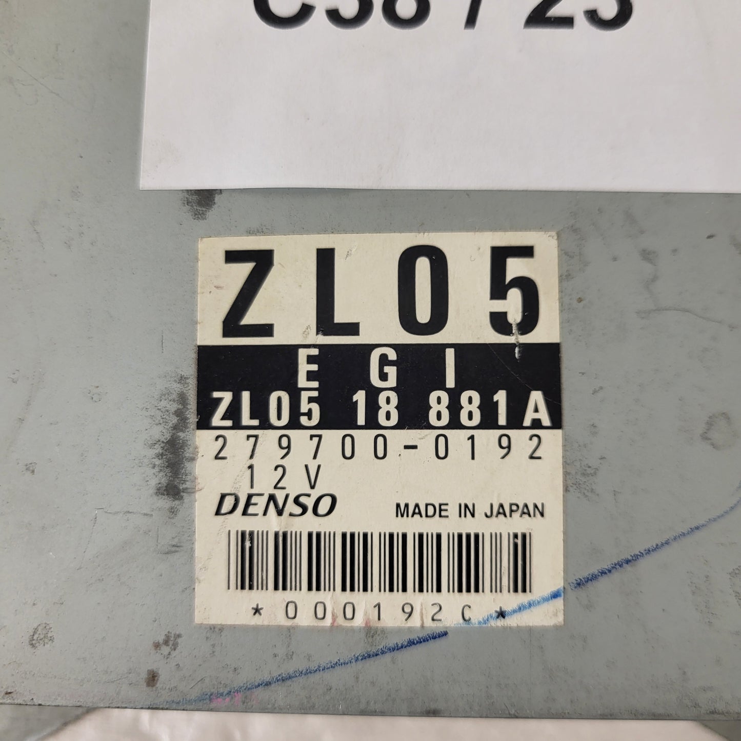 Mazda 323F ECU / ZL0518881A / 279700-0192 / DENSO