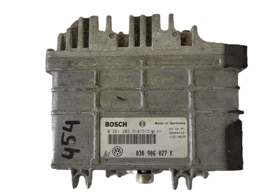 VW POLO 6N ECU / 030906027K / 0261203914/915 / BOSCH