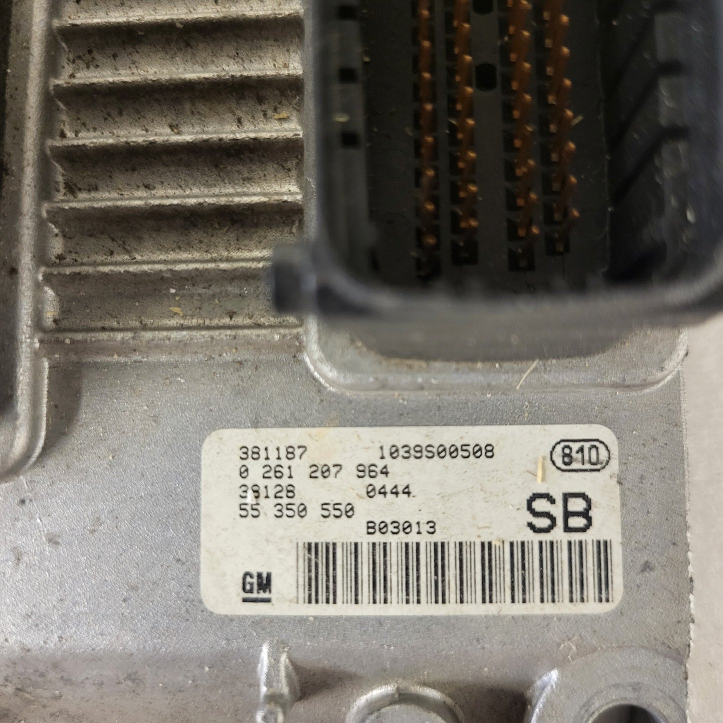 Opel AGILA ECU / 0261207964 / 55350550 / SB