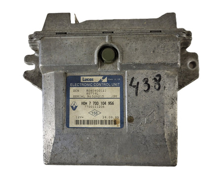 Renault ECU / HOM 7700104956 / 7700111206 / R04080012J / LUCAS