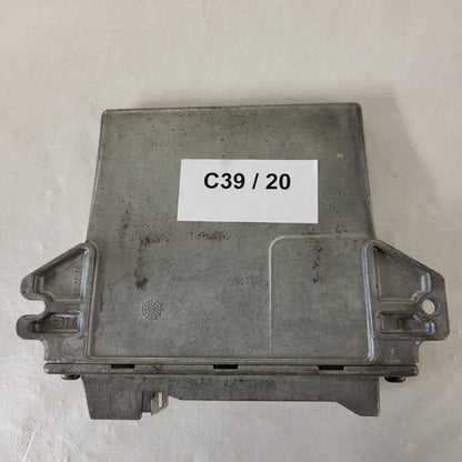 Renault ECU / HOM 7700104956 / 7700111206 / R04080012J / LUCAS
