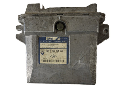 Renault ECU / HOM 7700104956 / 7700111206 / R04080012J / LUCAS