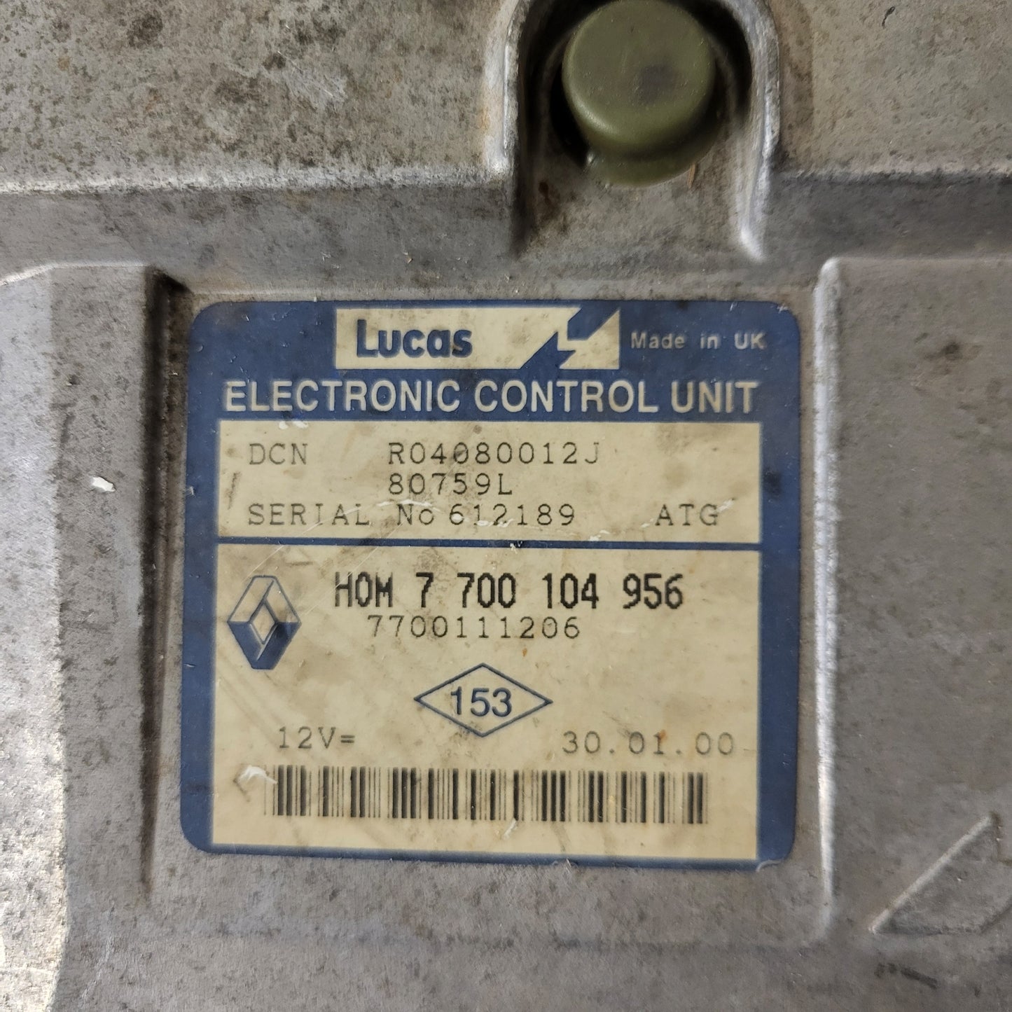 Renault ECU / HOM 7700104956 / 7700111206 / R04080012J / LUCAS