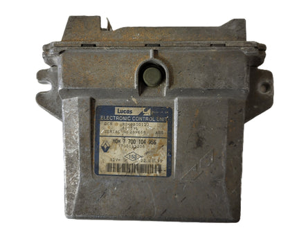 Renault ECU / HOM 7700104956 / 7700111206 / R04080012J / LUCAS