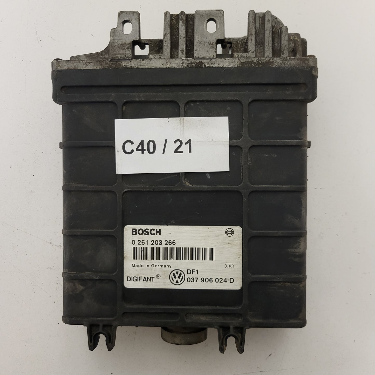 VW GOLF 3 ECU / 0261203266 / 037906024D / DIGIFANT / BOSCH