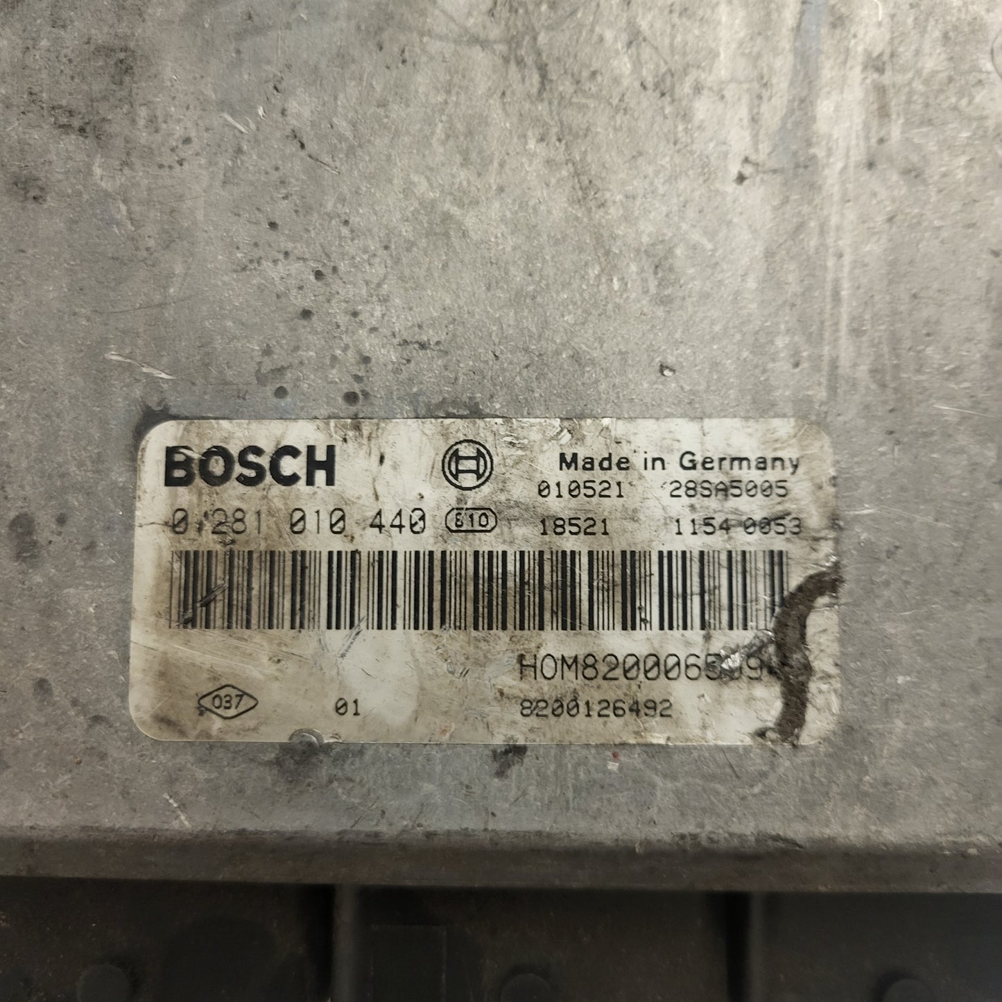 VOLVO V40 S40 ECU / 0281010440 / HOM8200065994 / 8200126492 / BOSCH