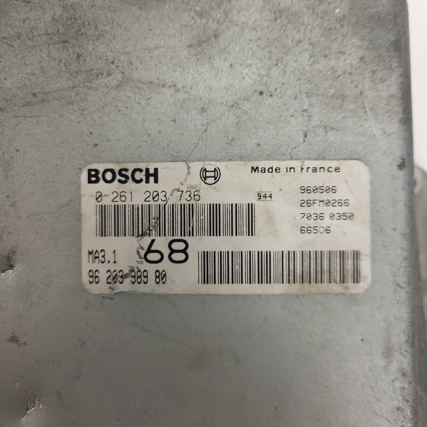 Peugeot 106 Citroen Saxo 1.1 ECU / 0261203736 / 96203998980 / MA3.1 / BOSCH