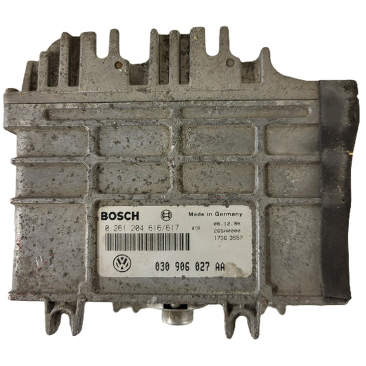 VOLKSWAGEN POLO ECU / 030906027AA / 0261204616/617 / BOSCH