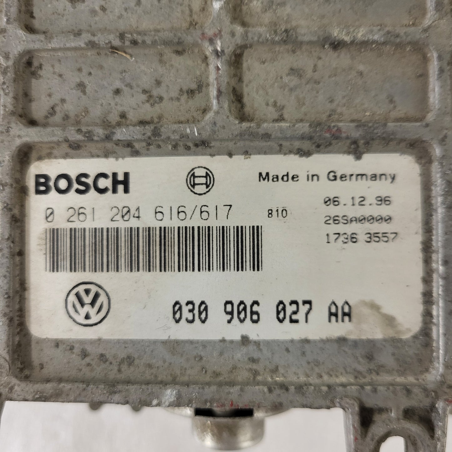 VOLKSWAGEN POLO ECU / 030906027AA / 0261204616/617 / BOSCH