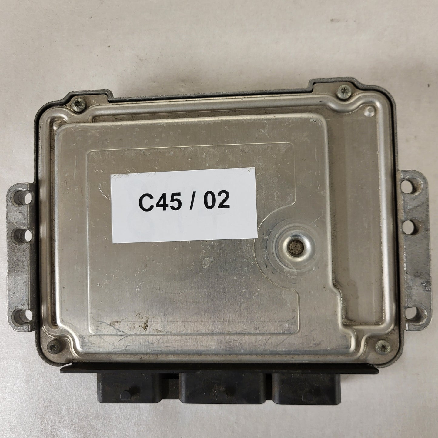 Renault 1.9DCI ECU / 0281011776 / 8200391966 / 8200386508 / BOSCH