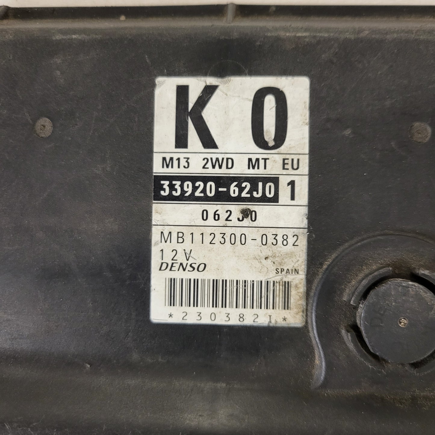 SUZUKI SWIFT ECU / 33920-62J0 / MB112300-0382 / M13 / DENSO