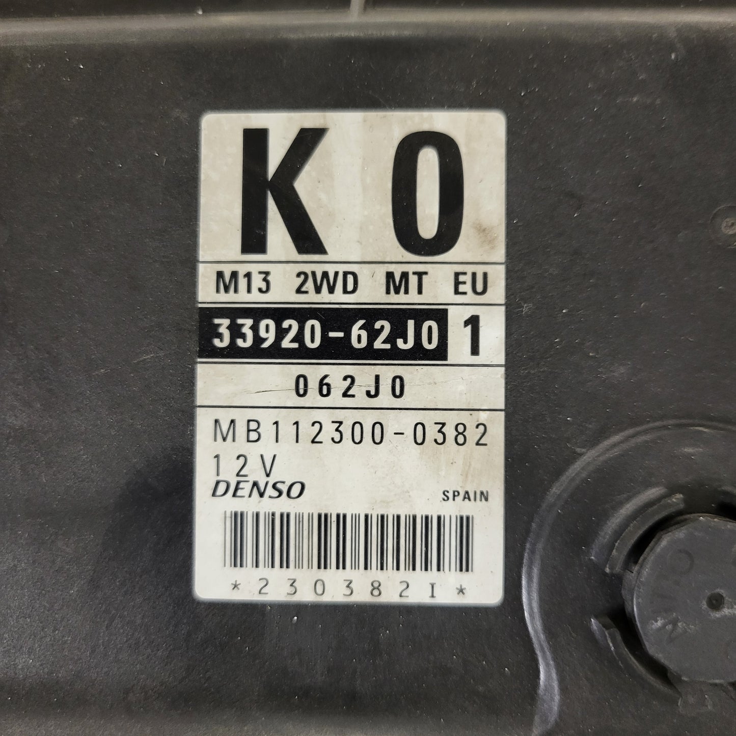 SUZUKI SWIFT ECU / 33920-62J0 / MB112300-0382 / M13 / DENSO