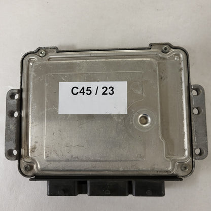 Renault 1.9DCI ECU / 0281011776 / 8200391966 / 8200386508 / BOSCH