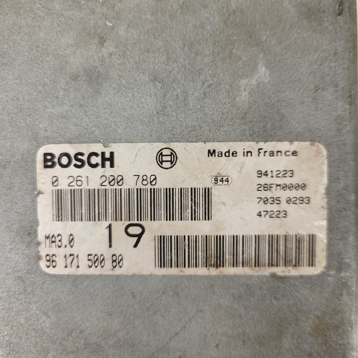 Peugeot Citroen ECU / 0261200780 / 9617150080 / MA3.0 / BOSCH