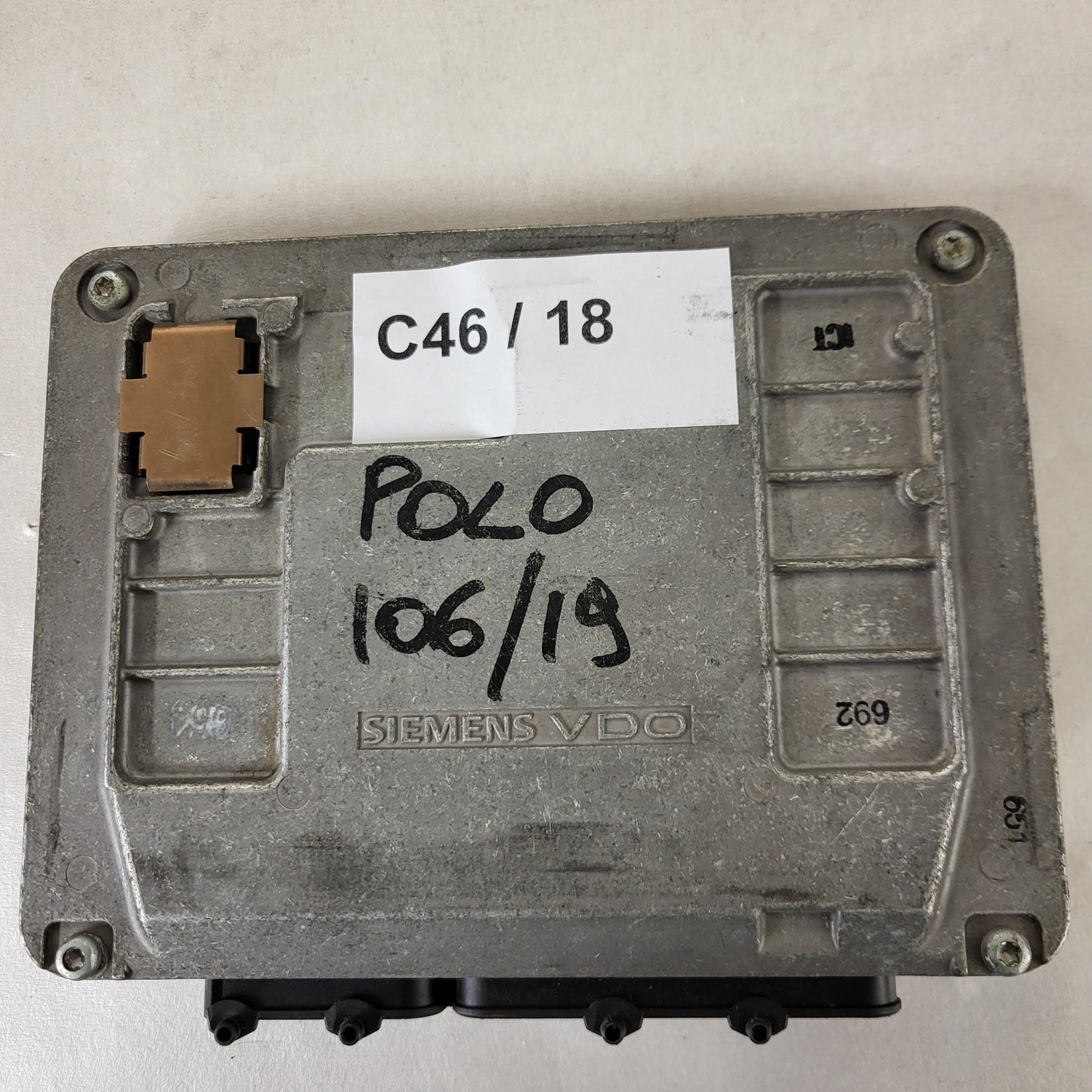 ŠKODA FABIA ECU / 03E906023B / 5WP40845 04 / SIMOS 9.1 / SIEMENS