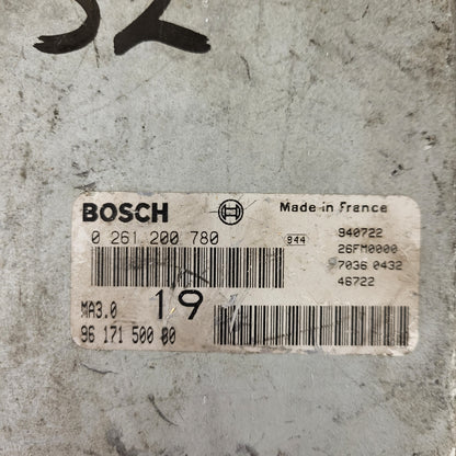 Peugeot Citroen ECU / 0261200780 / 9617150080 / MA3.0 / BOSCH