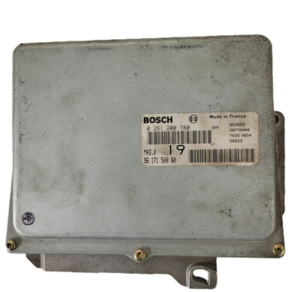 Peugeot Citroen ECU / 0261200780 / 9617150080 / MA3.0 / BOSCH