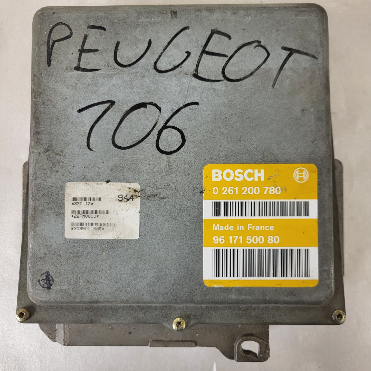 Peugeot Citroen ECU / 0261200780 / 9617150080 / MA3.0 / BOSCH