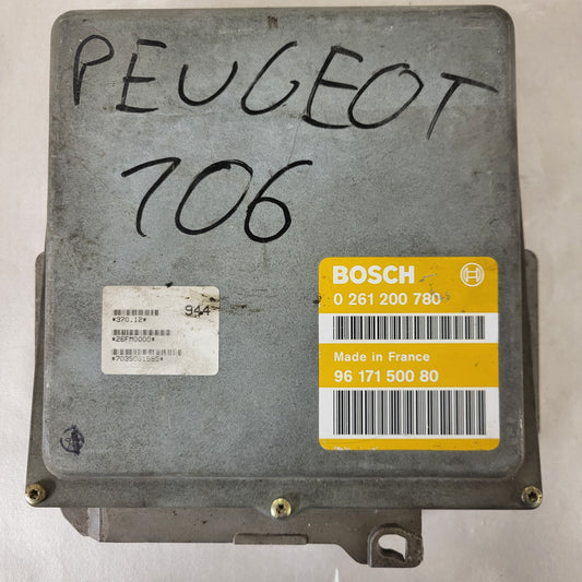 Peugeot Citroen ECU / 0261200780 / 9617150080 / MA3.0 / BOSCH