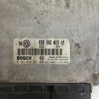 VW GOLF ECU / 038906019AM / 0281010091 / BOSCH