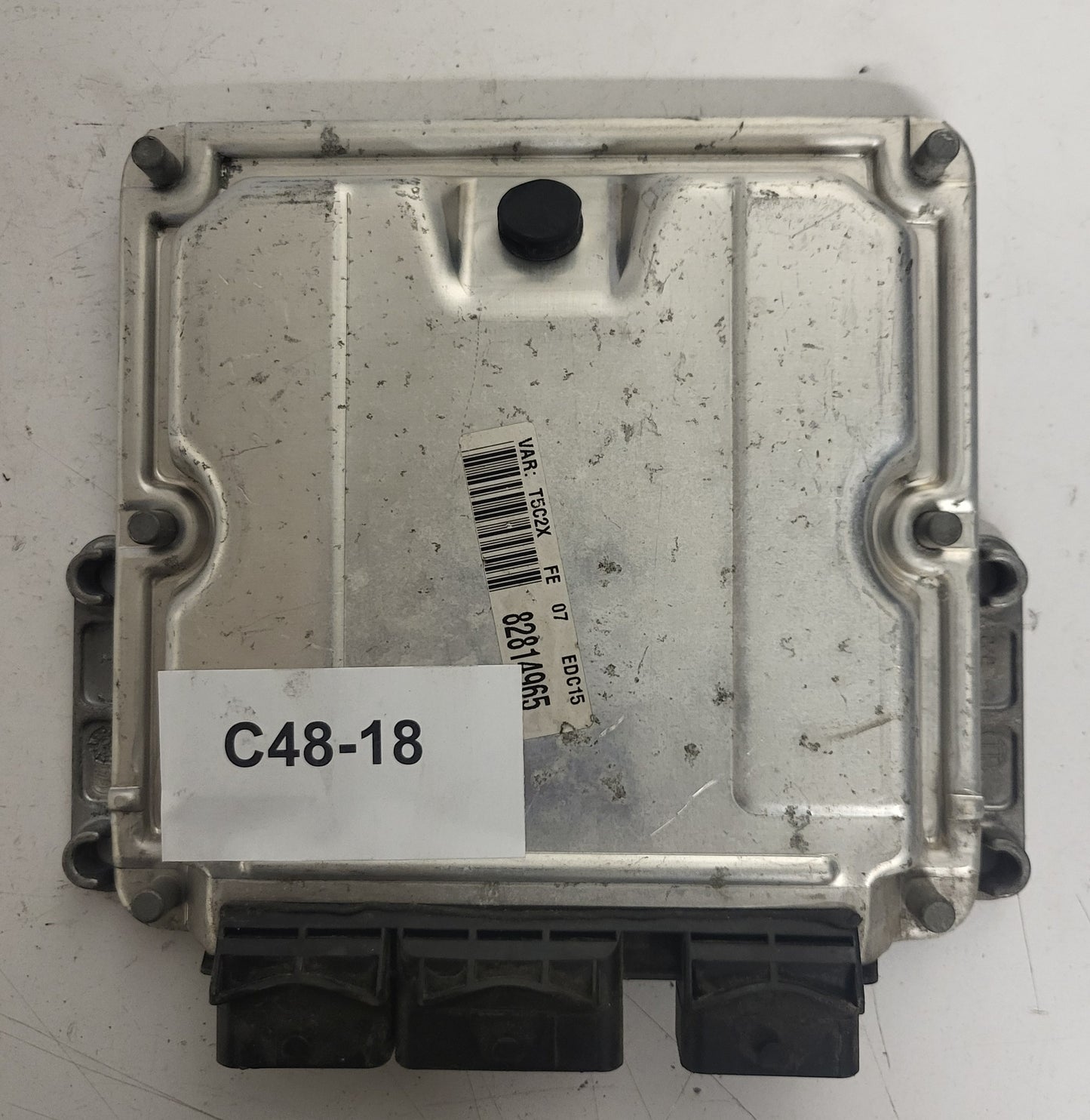 PEUGEOT 307 ECU / 0281010935 / EDC15C2 / 9646149880 / 9640938680 / BOSCH