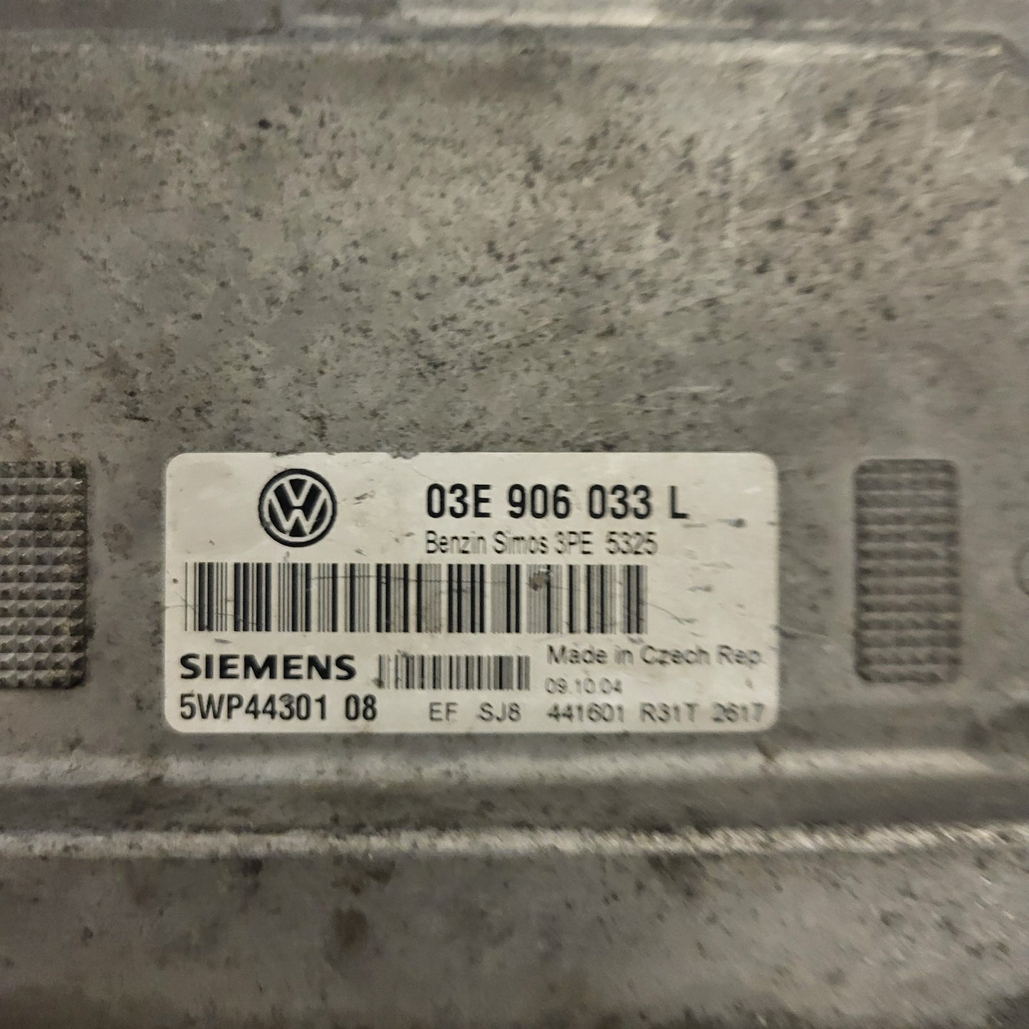 VW POLO 1.2 ECU / 03E906033L / 5WP44301 08 / SIEMENS