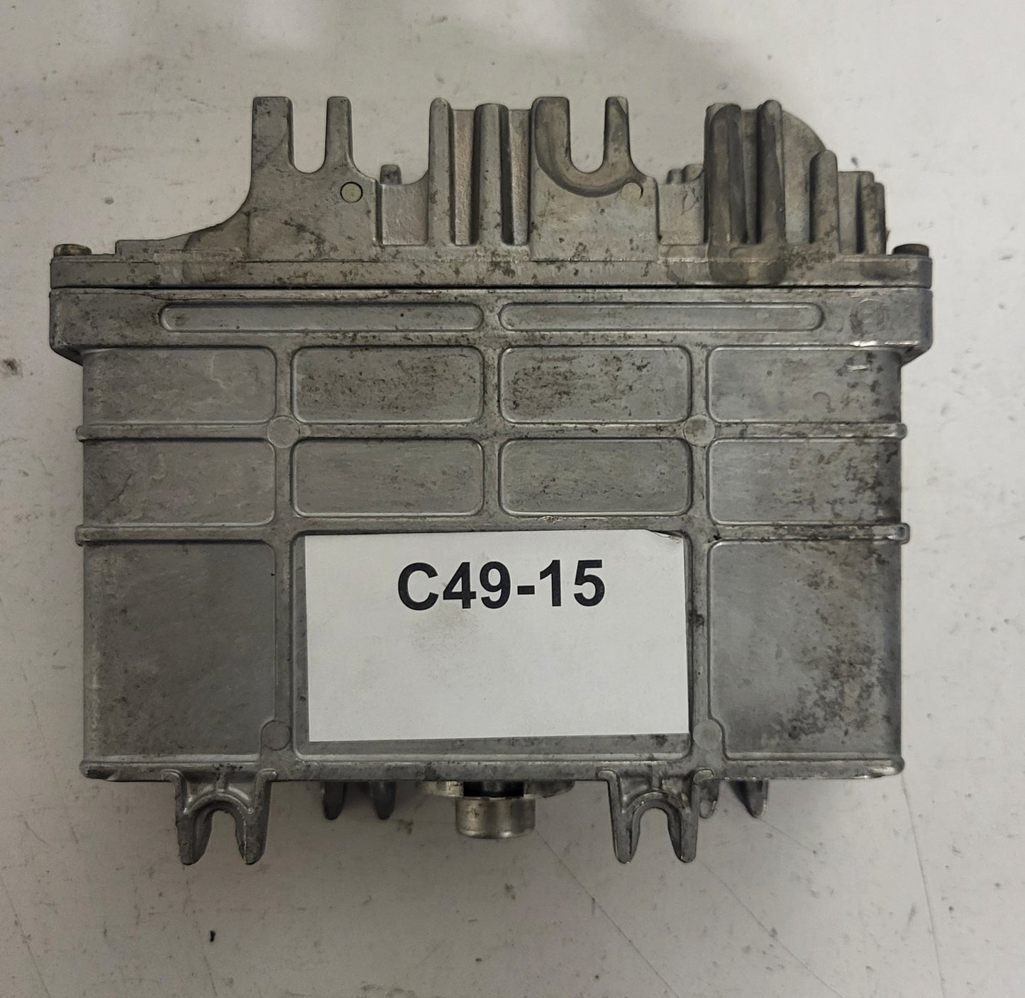 VW POLO 6N ECU / 030906027K / 0261203914/915 / BOSCH