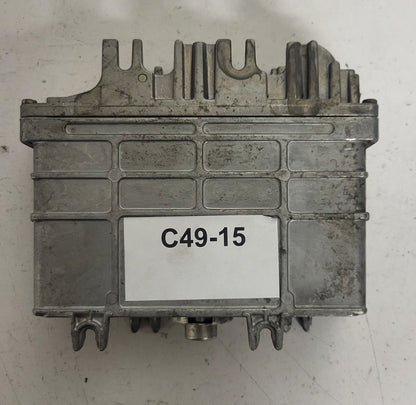 VW POLO 6N ECU / 030906027K / 0261203914/915 / BOSCH