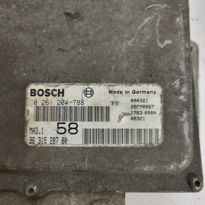 Peugeot Citroen ECU / 0261204788 / 9631528780 / MA3.1 / BOSCH