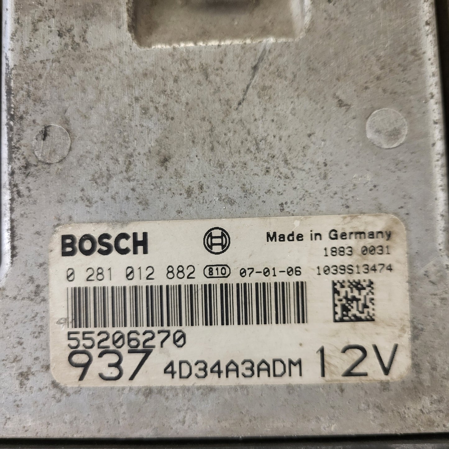 ALFA ROMEO 147 1.9 JTD ECU / 0281012882 / 55206270 / BOSCH