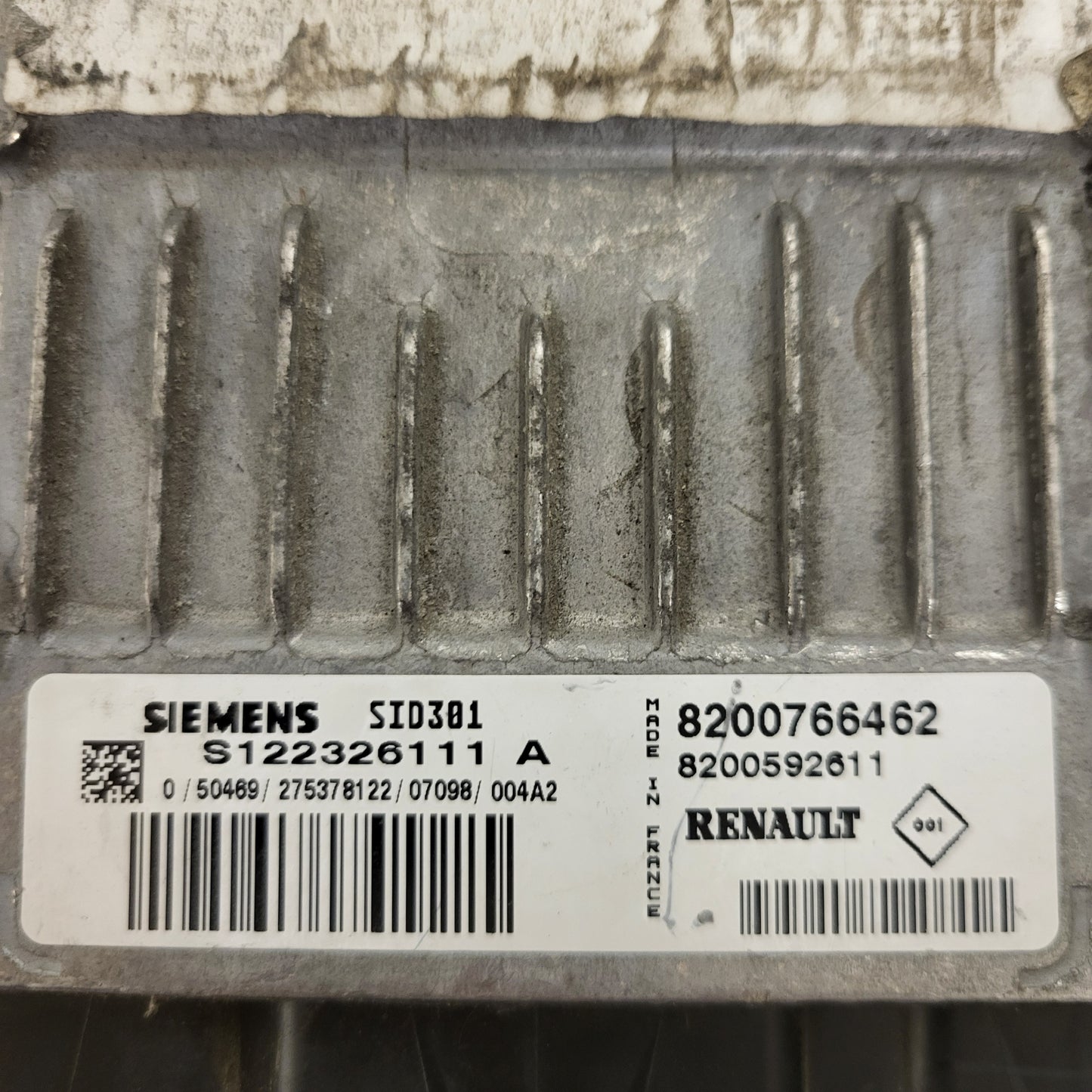 Renault ECU / S122326111A / S122326111 A / 8200766462 /8200592611 / SID301 / SIEMENS