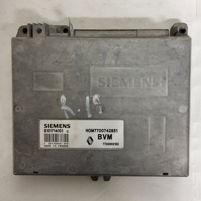 Renault 19 ECU / S101714101C / 7700742851 / 7700862150 / S101714101 / SIEMENS
