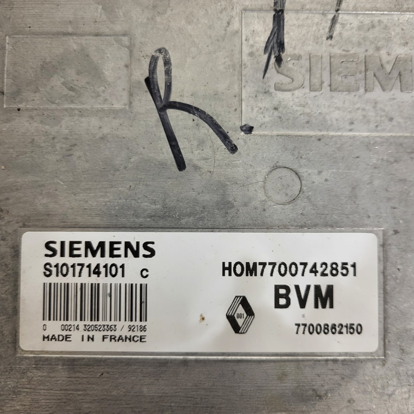 Renault 19 ECU / S101714101C / 7700742851 / 7700862150 / S101714101 / SIEMENS