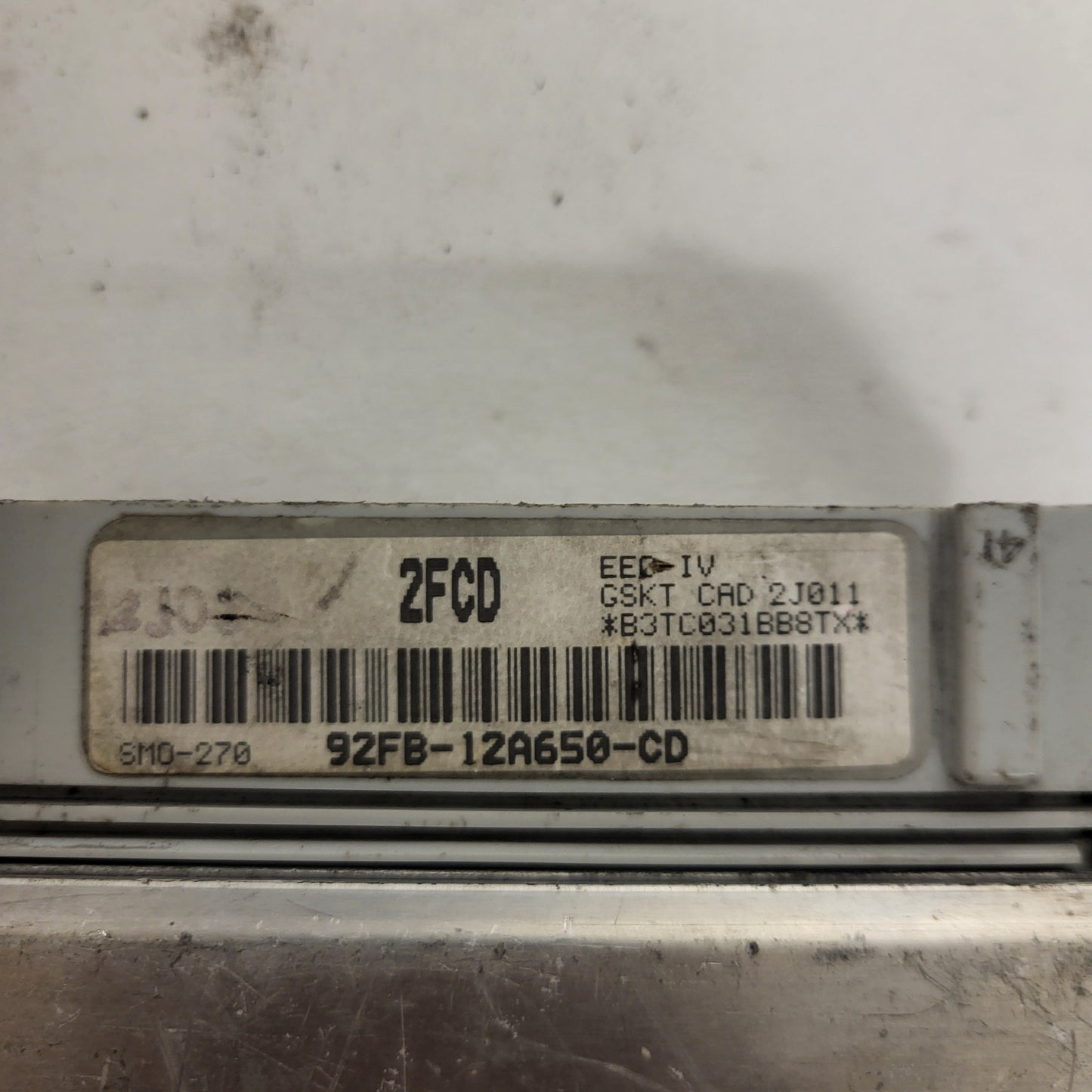 Ford Escort ECU / 92FB-12A650-CD / 2FCD / SMO-270 / EEC-IV