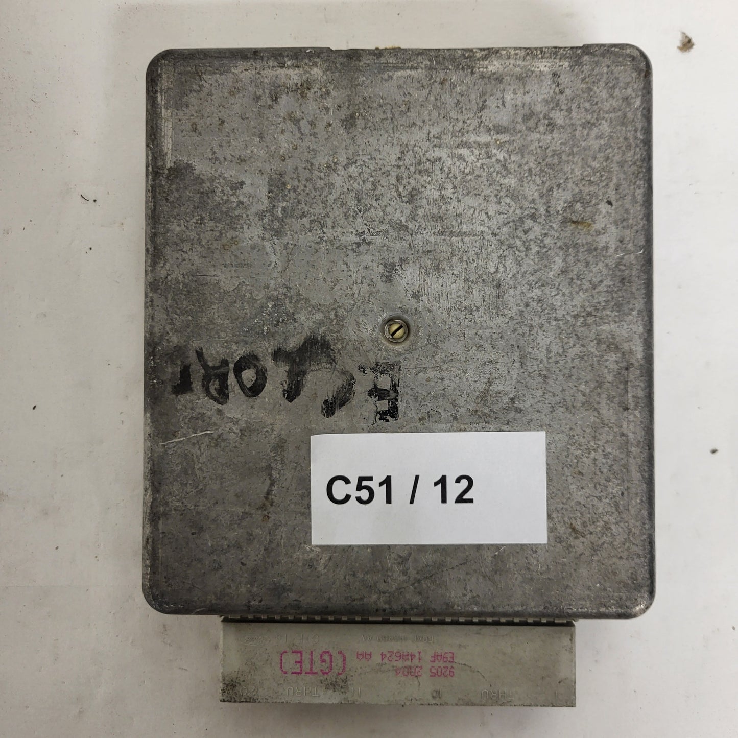 Ford Escort ECU / 92FB-12A650-CD / 2FCD / SMO-270 / EEC-IV