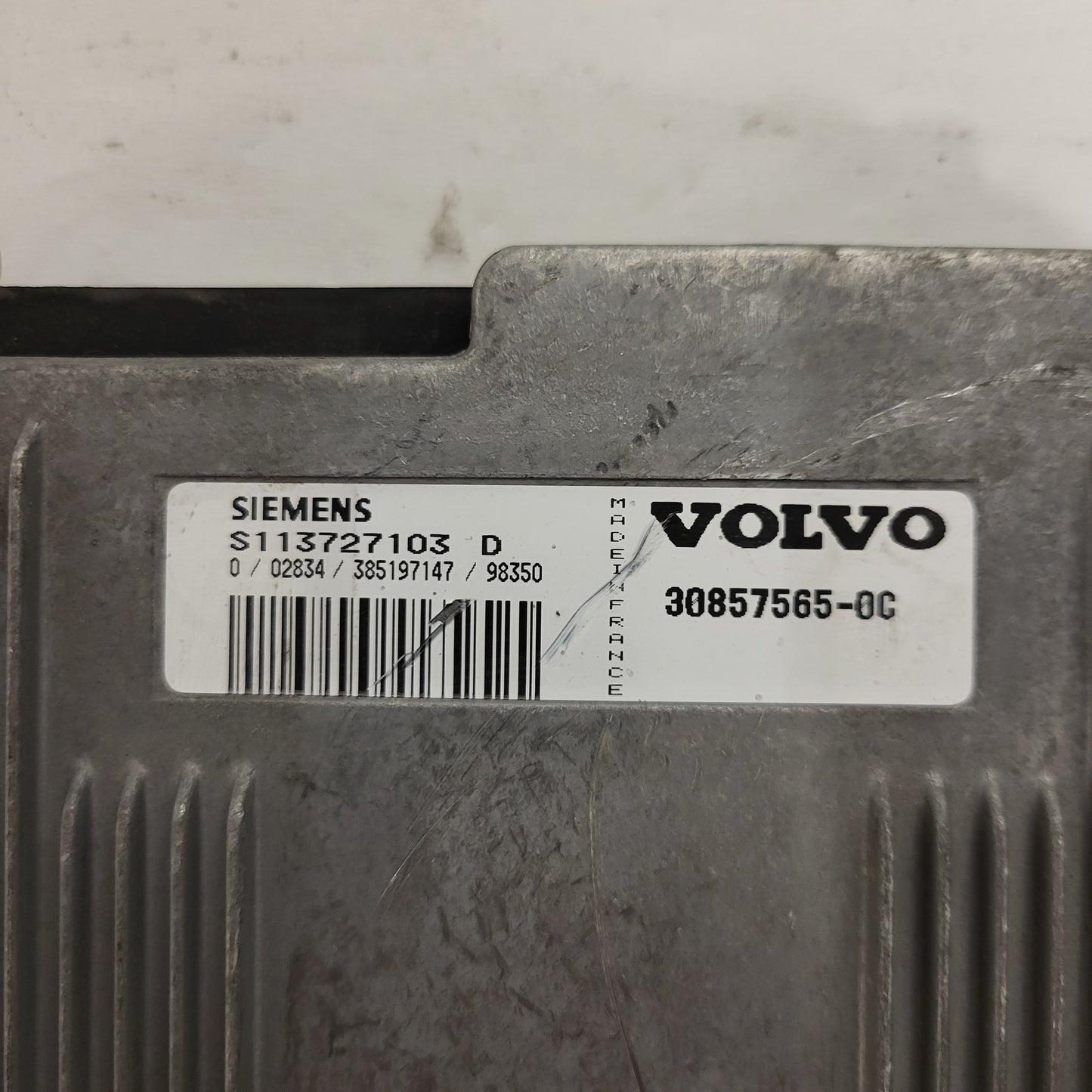Volvo S40 V40 ECU / S113727103D / S113727103 / 30857565-0C / SIEMENS