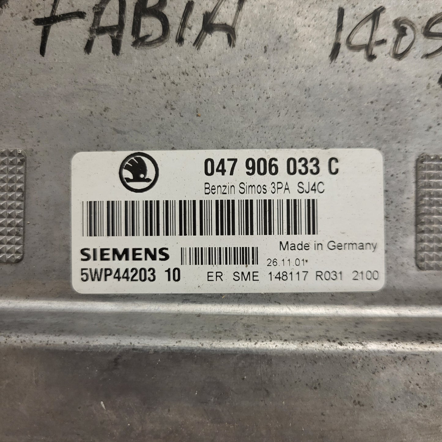 ŠKODA FABIA ECU / 047906033C / 5WP44199 07 / SIMOS 3PA / SIEMENS