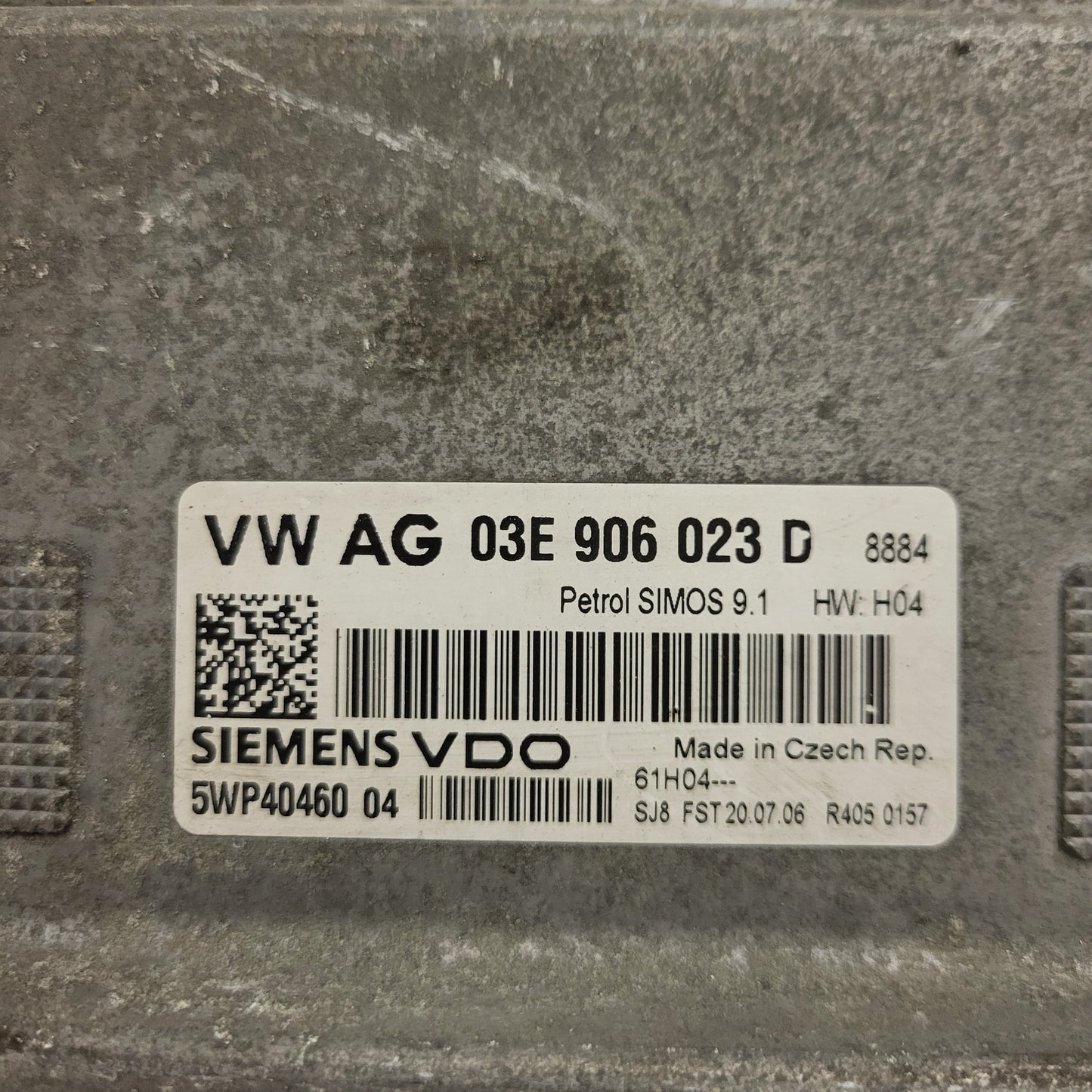 VW SEAT ŠKODA ECU / 03E906023D / 5WP40460 04 / SIMOS 9.1 / SIEMENS