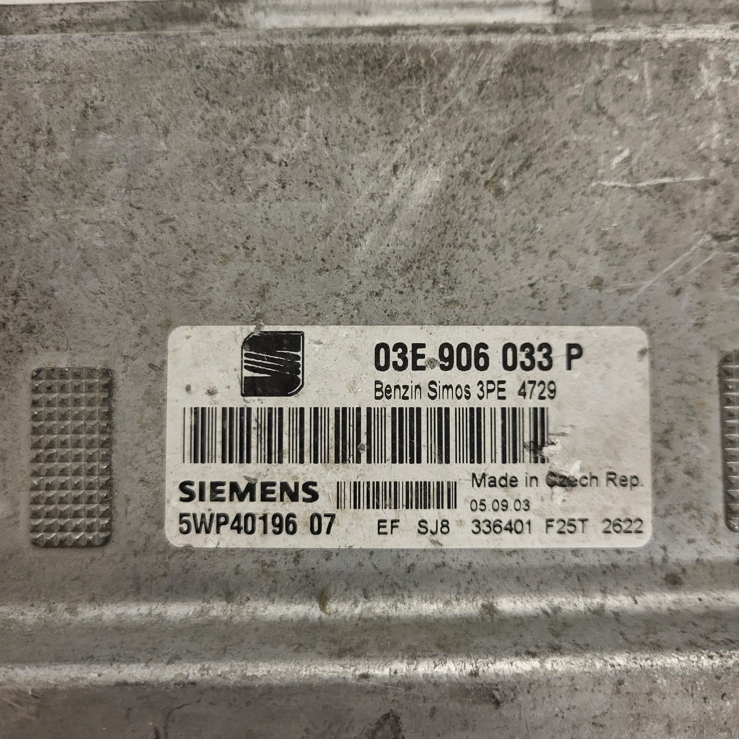 SEAT IBIZA ECU / 03E906033P / 5WP44304 07 / SIMOS 3PE SIEMENS