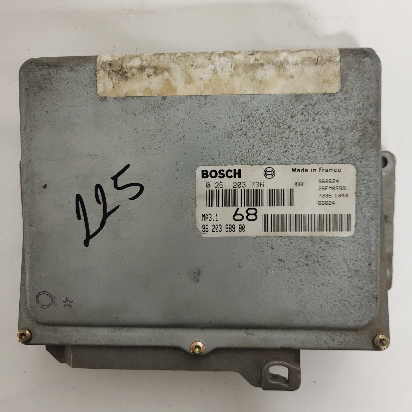 Peugeot 106 Citroen Saxo 1.1 ECU / 0261203736 / 96203998980 / MA3.1 / BOSCH