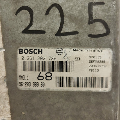 Peugeot 106 Citroen Saxo 1.1 ECU / 0261203736 / 96203998980 / MA3.1 / BOSCH