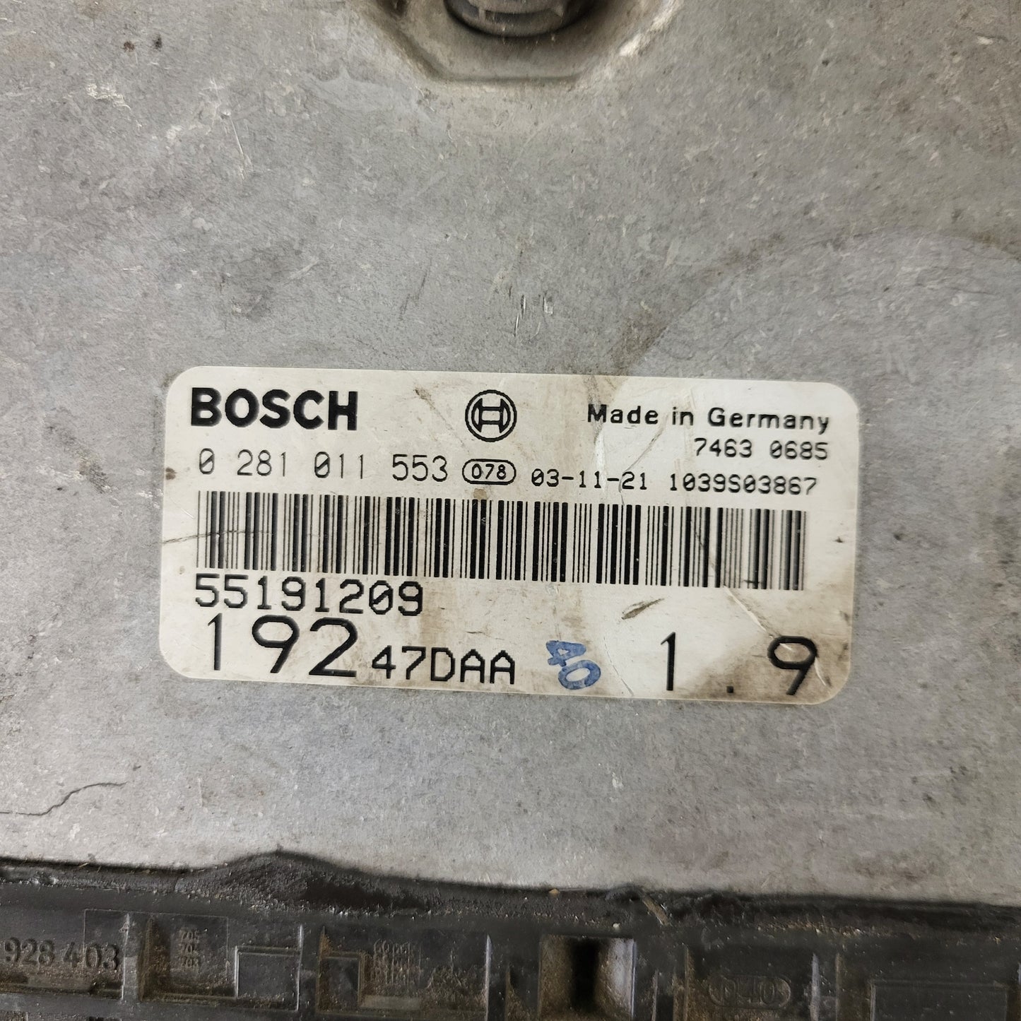 FIAT STILO 1.9 JTD ECU / 0281011553 / 55191209 / 19247DAA / BOSCH