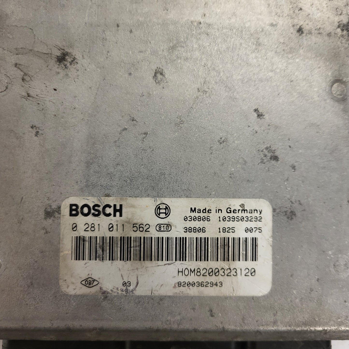 RENAULT KANGOO ECU / 0281011562 / HOM8200323120 / 8200362943 / BOSCH
