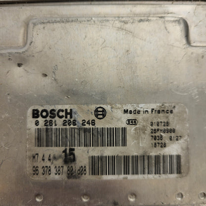Peugeot Citroen ECU / 0261206246 / M7.4.4 / 9637838780 / BOSCH