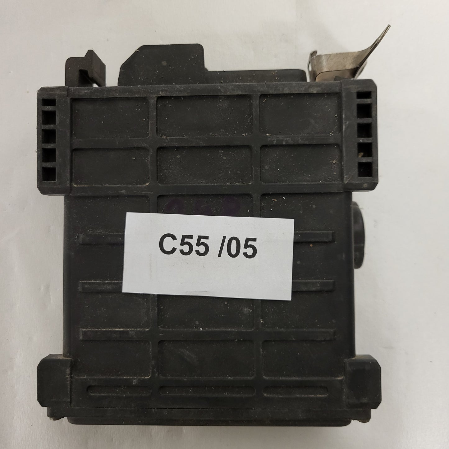 Mercedes Benz W201 W204 ECU / 0280800124 / 0035454932 / BOSCH