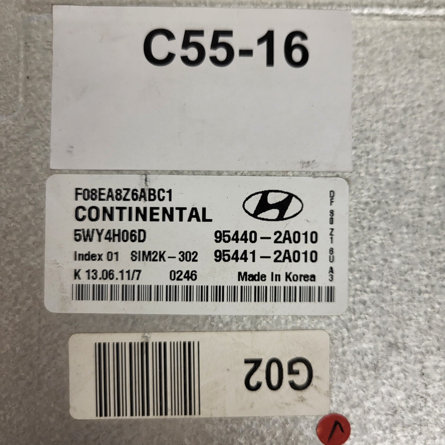 HYUNDAI ECU / 95440-2A010 / 95441-2A010 / 5WY4H06D / SIM2K-302 / INDEX 01