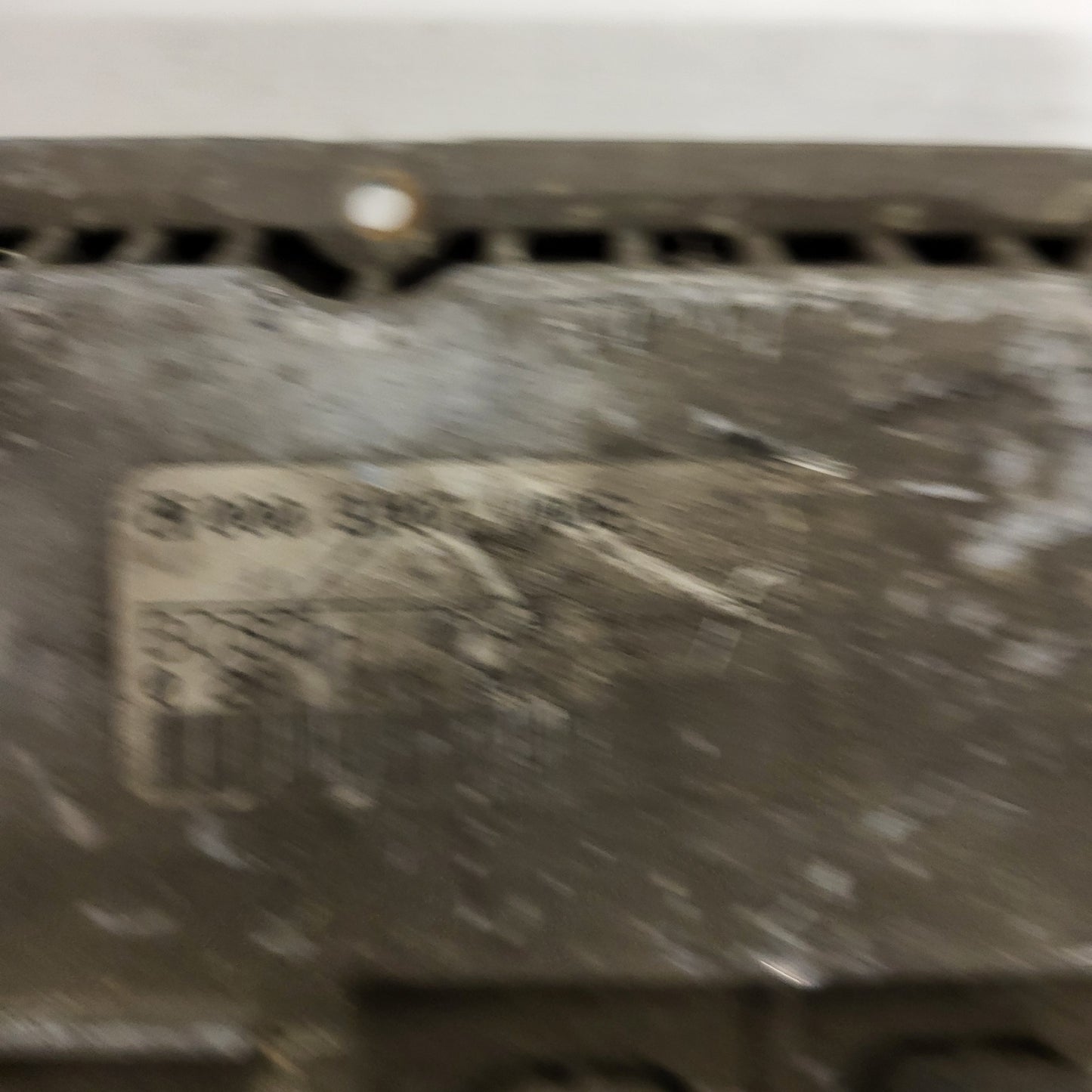 SMART FORTWO ECU / 0261205004 / 0003107V006 / HW 32.98 / BOSCH